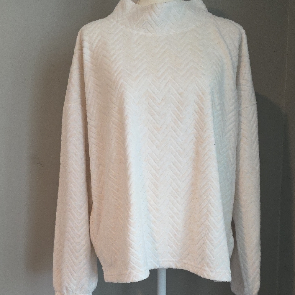 Maurices White Cowl Neck Plush Sweatshirt Size XXL